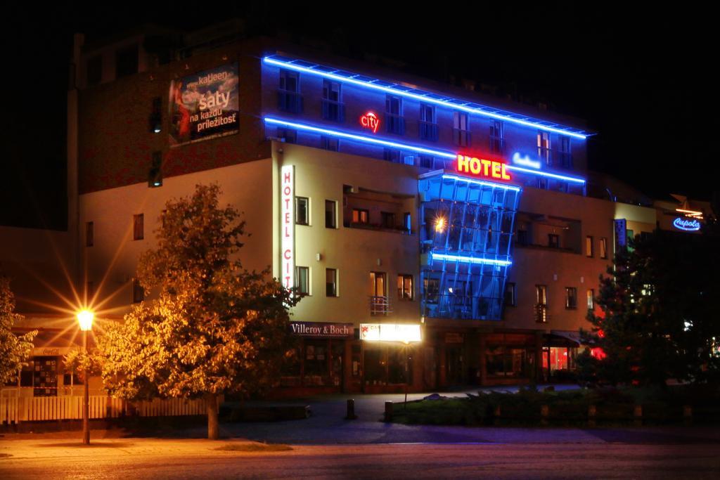 City Hotel Nitra With Free Parking Luaran gambar