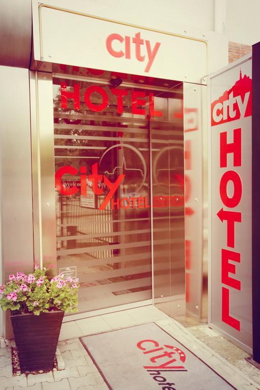 City Hotel Nitra With Free Parking Luaran gambar