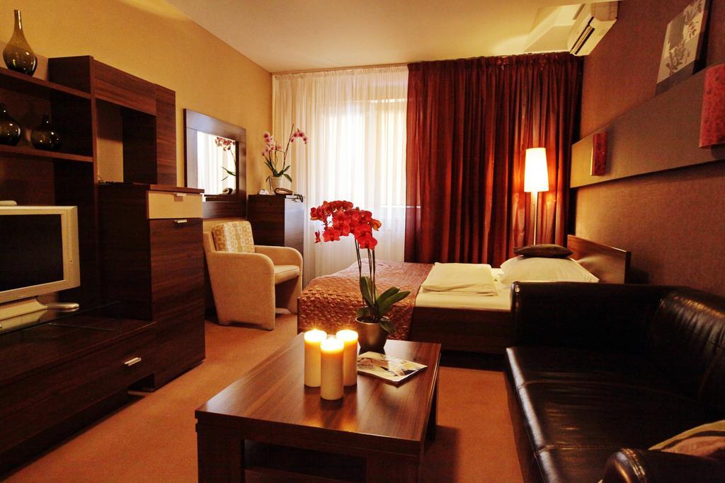City Hotel Nitra With Free Parking Bilik gambar