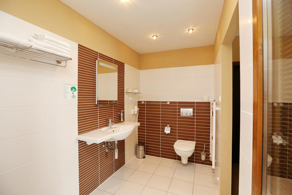 City Hotel Nitra With Free Parking Luaran gambar