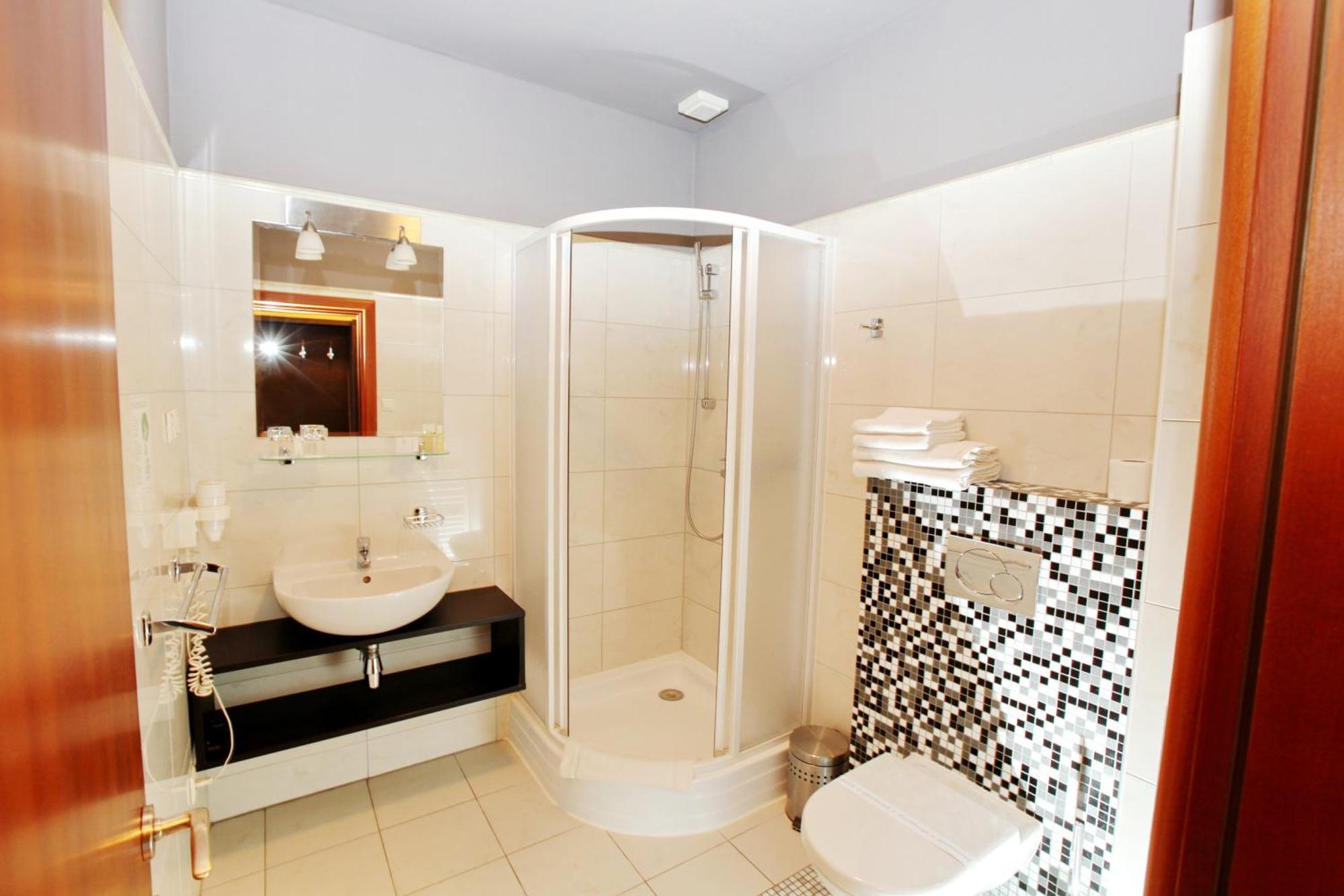 City Hotel Nitra With Free Parking Bilik gambar